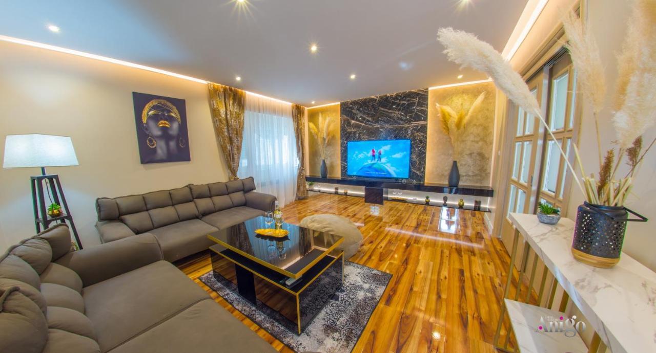 Luxury Apartment Black And Gold Mostar Exteriér fotografie