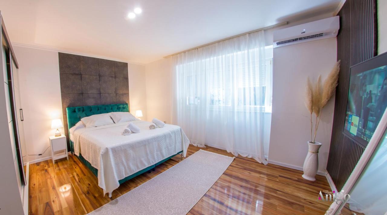 Luxury Apartment Black And Gold Mostar Exteriér fotografie