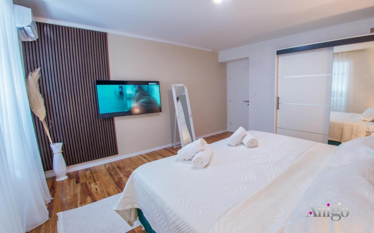 Luxury Apartment Black And Gold Mostar Exteriér fotografie