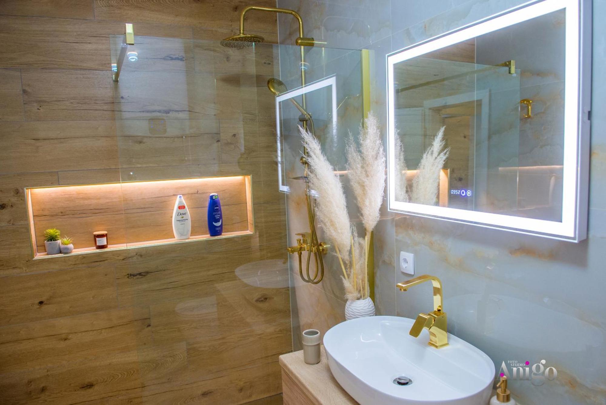 Luxury Apartment Black And Gold Mostar Exteriér fotografie